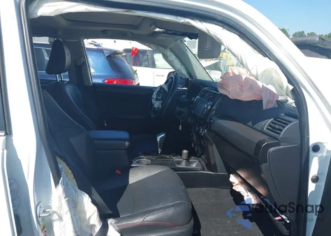 2017 Toyota 4Runner Trd Off Road Premium из США, поврежденный, VIN JTEBU5JR1H5453531